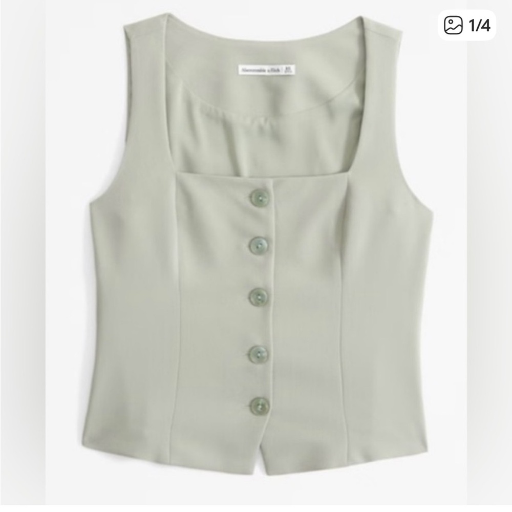 Abercrombie & Fitch Light Green Buttoned Blouse